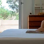 The - Retreat With Pool & Seaview *