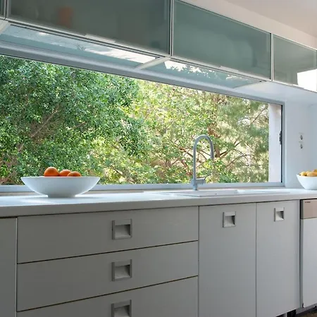 The - Retreat With Pool & Seaview Дом отдыха *