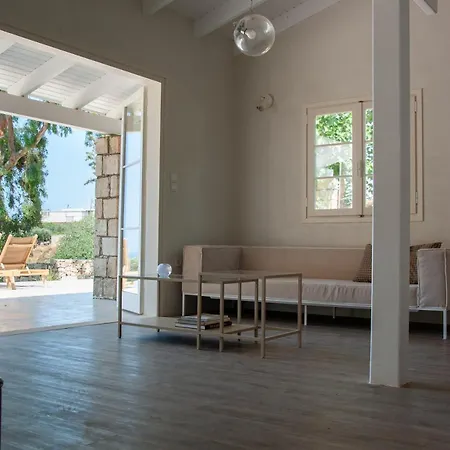 The - Retreat With Pool & Seaview Holiday home