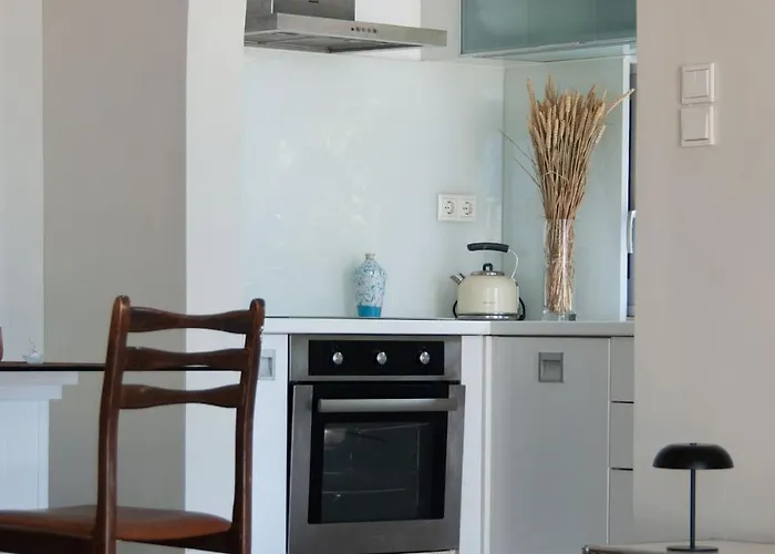 The - Retreat With Pool & Seaview Сasa de vacaciones *