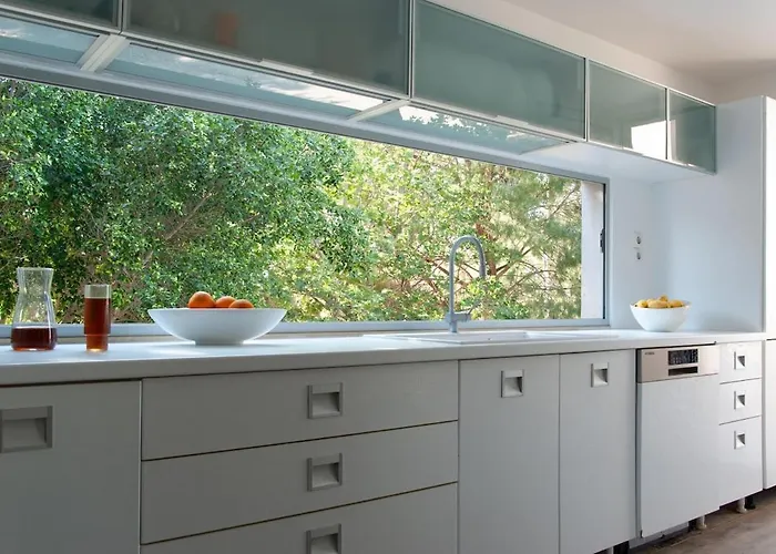 The - Retreat With Pool & Seaview Сasa de vacaciones *