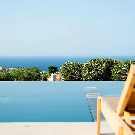 The - Retreat With Pool & Seaview * Retimno