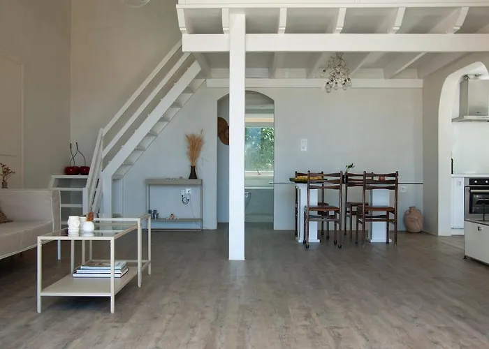 The - Retreat With Pool & Seaview * Retimno